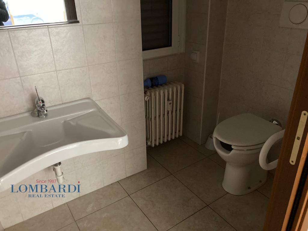 Negozio - Loc.Com. MILANO vendita  Zara  Lombardi Real Estate - Sempione