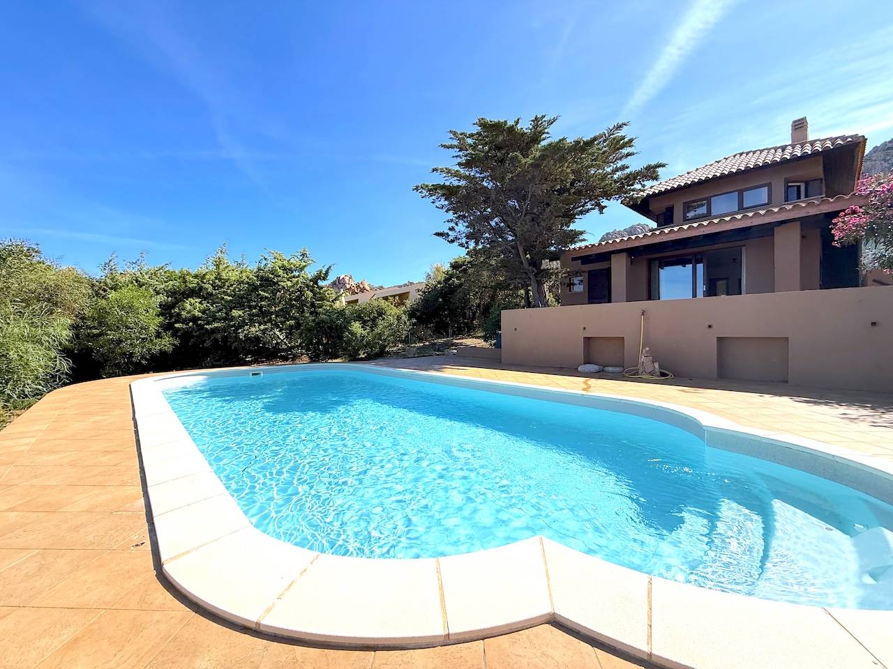 villa singola con terreno in vendita a Trinità d'Agultu e Vignola