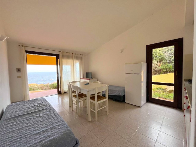  for sale in Trinità d'Agultu e Vignola