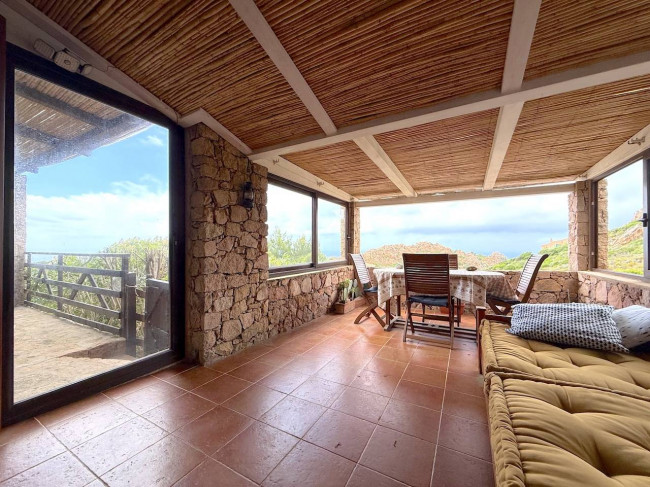  for sale in Trinità d'Agultu e Vignola