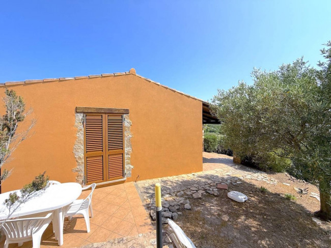  for sale in Trinità d'Agultu e Vignola
