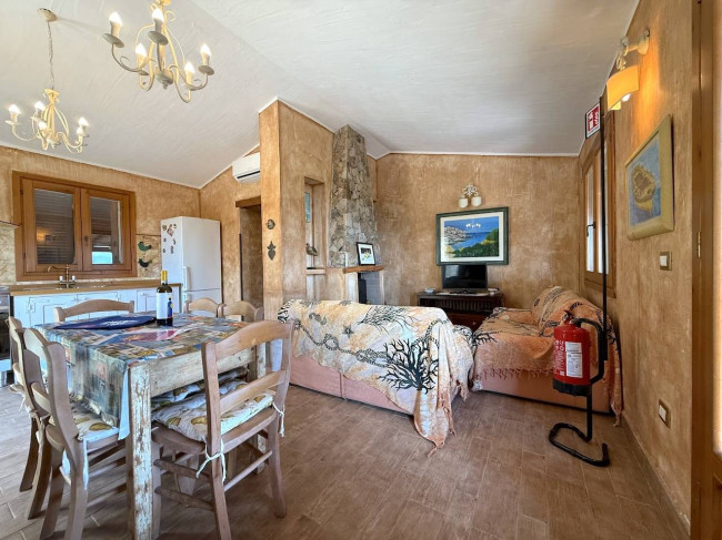  for sale in Trinità d'Agultu e Vignola