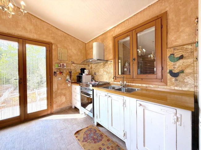  for sale in Trinità d'Agultu e Vignola