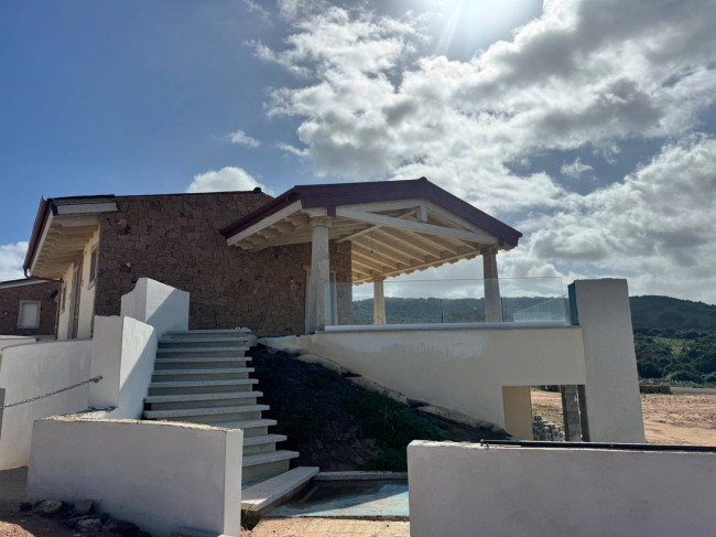 Villa in vendita a Trinità d'Agultu e Vignola