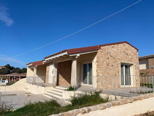  for sale in Trinità d'Agultu e Vignola