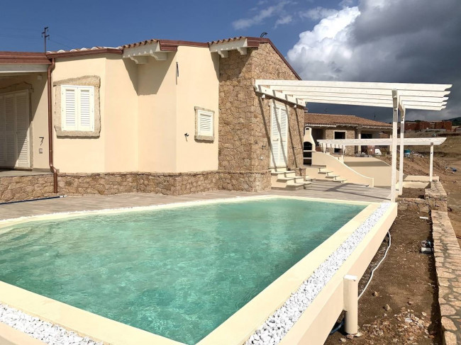 Villa in vendita a Trinità d'Agultu e Vignola