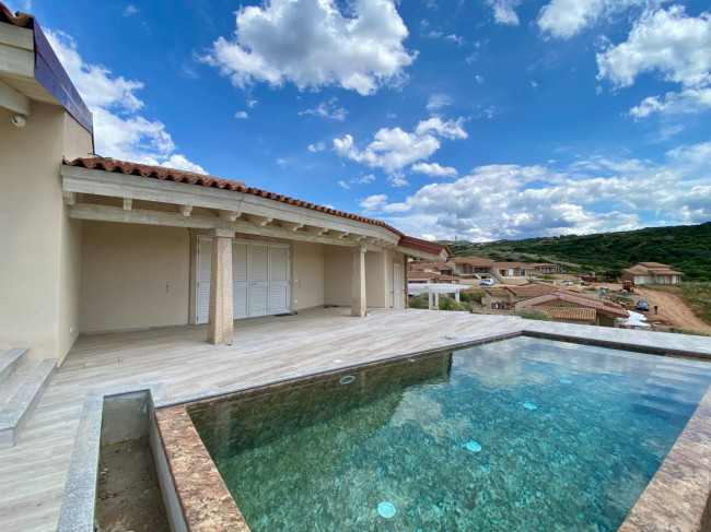 Villa in vendita a Trinità d'Agultu e Vignola