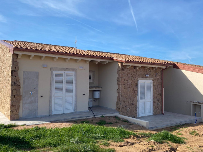  for sale in Trinità d'Agultu e Vignola