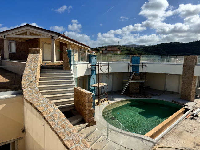  for sale in Trinità d'Agultu e Vignola