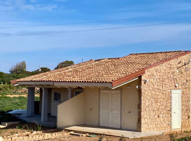  for sale in Trinità d'Agultu e Vignola