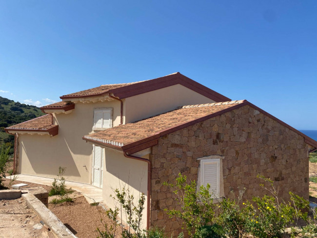  for sale in Trinità d'Agultu e Vignola