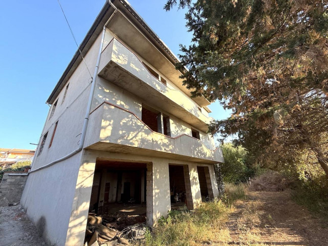 Palazzina plurifamiliare in vendita a Badesi