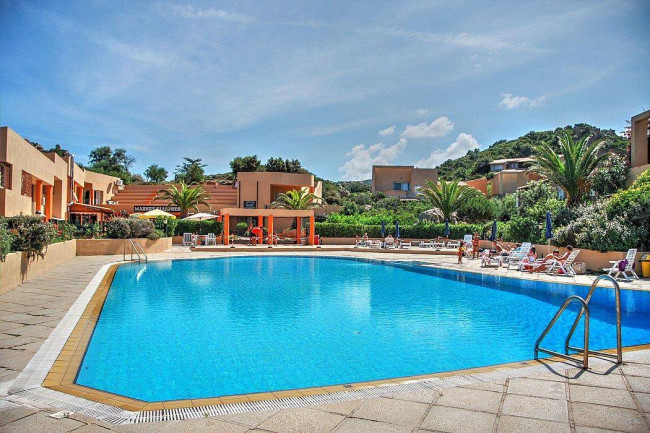  for sale in Trinità d'Agultu e Vignola