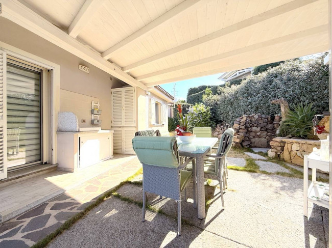 villa singola con terreno in vendita a Badesi