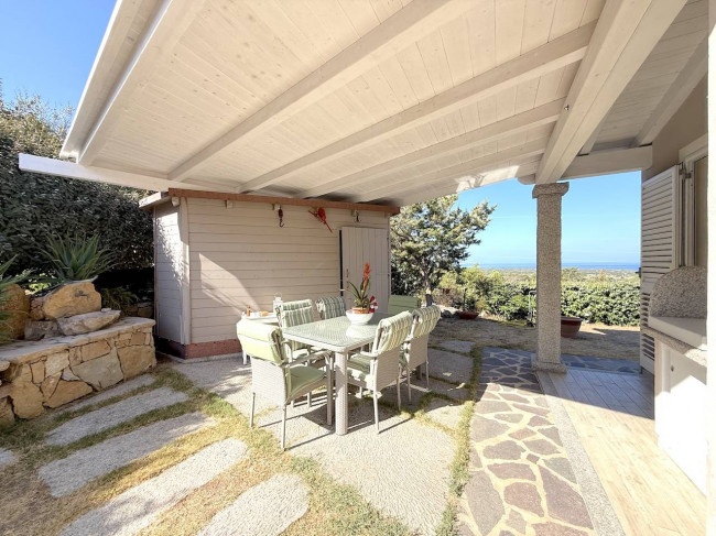 villa singola con terreno in vendita a Badesi