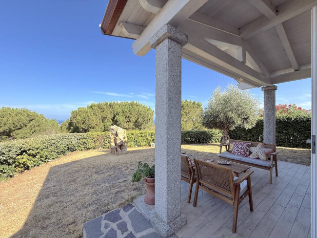 villa singola con terreno in vendita a Badesi