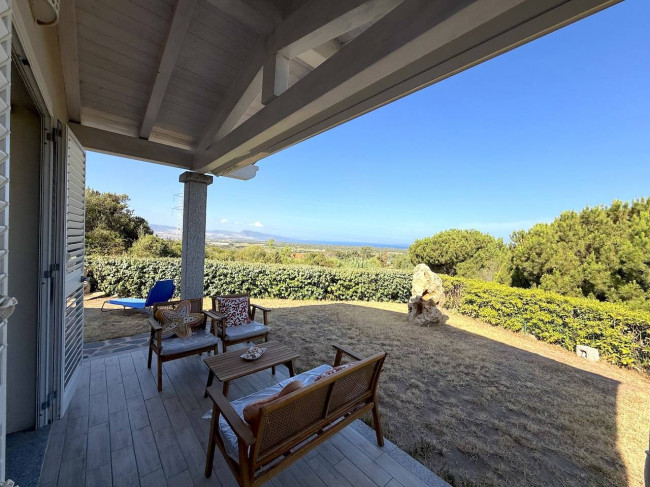 villa singola con terreno in vendita a Badesi