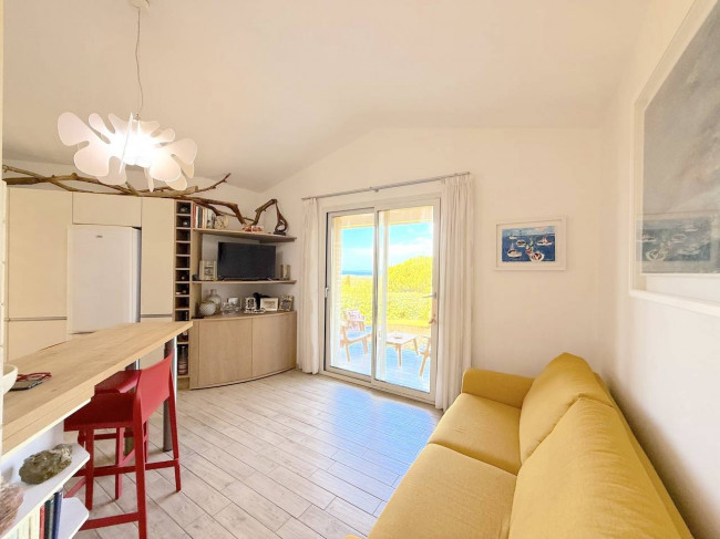 villa singola con terreno in vendita a Badesi