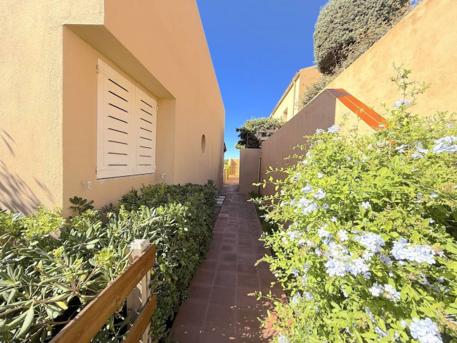 Appartamento in vendita a Trinità d'Agultu e Vignola