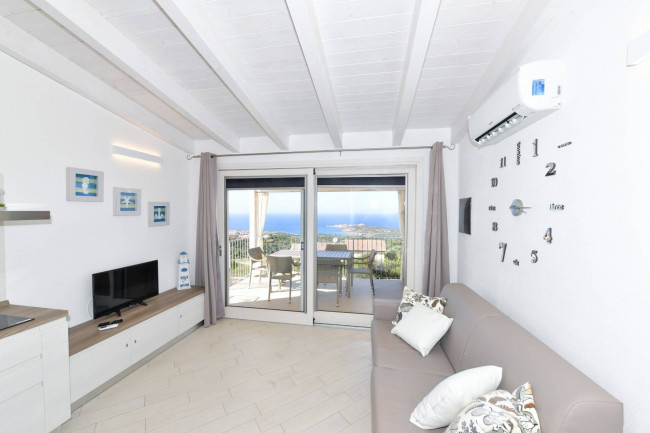 Appartamento in vendita a Trinità d'Agultu e Vignola