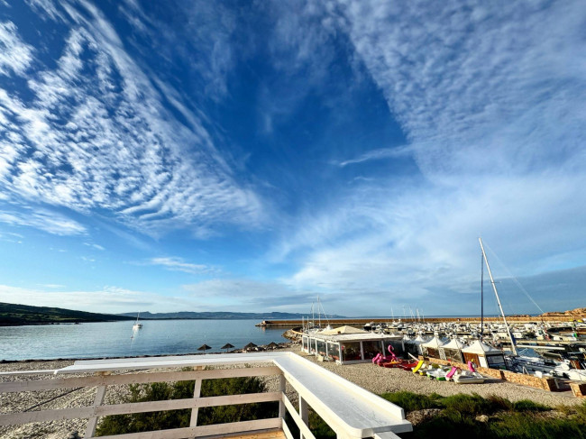 Appartamento in vendita a Trinità d'Agultu e Vignola