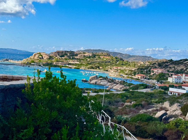 Bilocale in vendita a La Maddalena