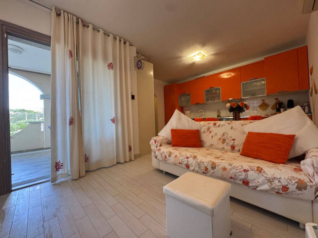 Bilocale in vendita a La Maddalena