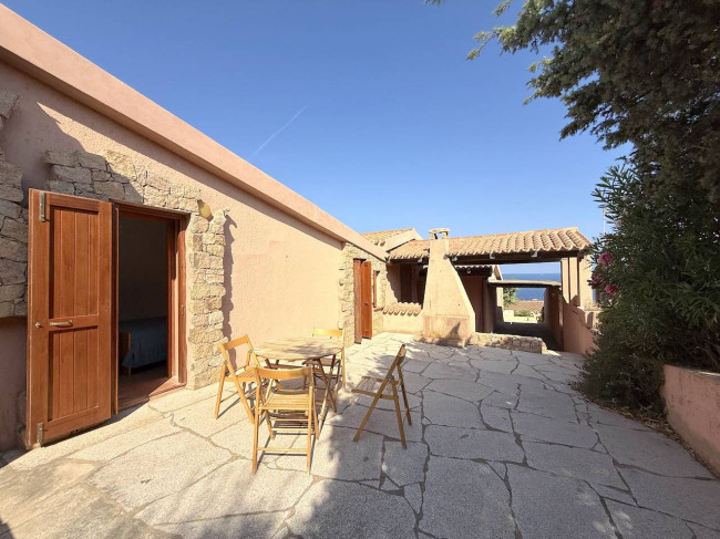 BIFAMILIARE in vendita a Trinità d'Agultu e Vignola