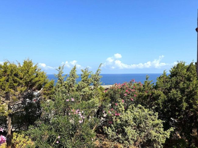 BIFAMILIARE in vendita a Trinità d'Agultu e Vignola