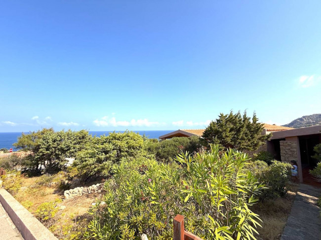 BIFAMILIARE in vendita a Trinità d'Agultu e Vignola