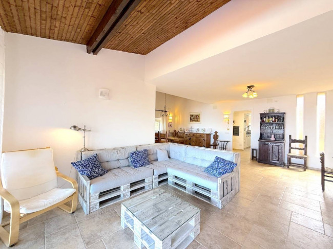  for sale in Trinità d'Agultu e Vignola