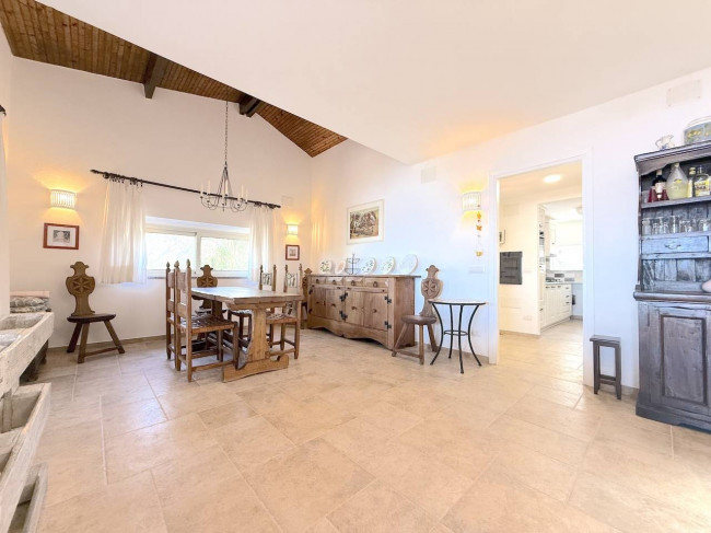  for sale in Trinità d'Agultu e Vignola