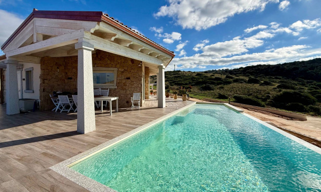 villa singola con terreno in vendita a Trinità d'Agultu e Vignola