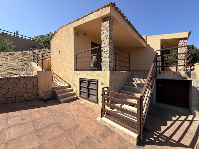 Townhouse for sale in Trinità d'Agultu e Vignola