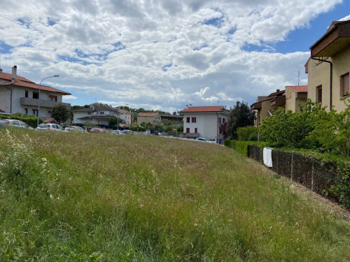Terreno edificabile in vendita a Montemarciano (AN)