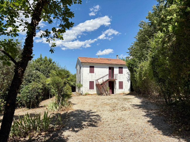 Casa singola in Vendita a Belvedere Ostrense