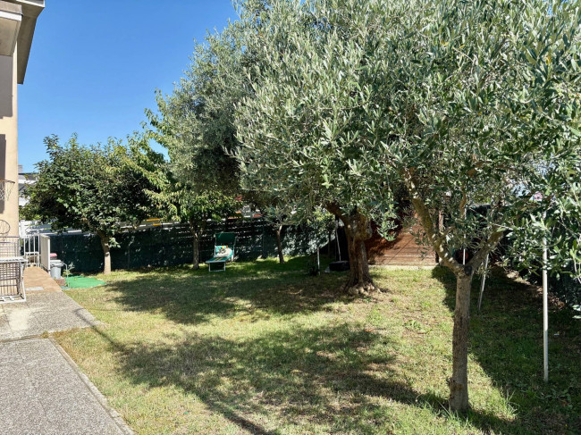 Casa a schiera indipendente in Vendita a Montemarciano