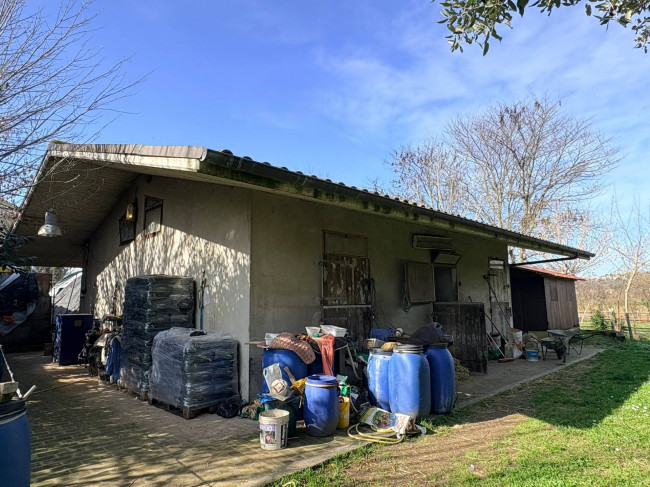 Rustico in Vendita a Chiaravalle