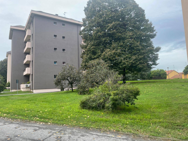 Appartamento in vendita a Tavazzano Con Villavesco (LO)