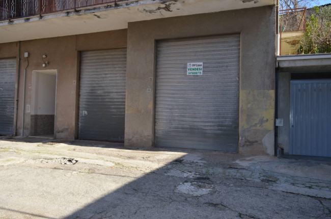 GARAGE in vendita a Vasto
