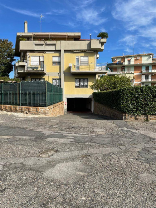 Garage/Box/Posto auto in vendita a Cerveteri (RM)