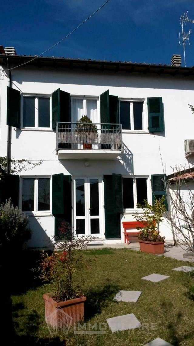 Villa Unifamiliare - Indipendente BORGO PRIOLO vendita  Staghiglione  Immobiliare Clastidium di Diani Maria Elena Sadie e C. snc