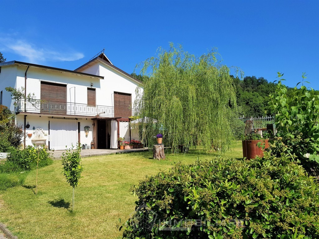 Villa Unifamiliare - Indipendente BORGO PRIOLO vendita    Immobiliare Clastidium di Diani Maria Elena Sadie e C. snc