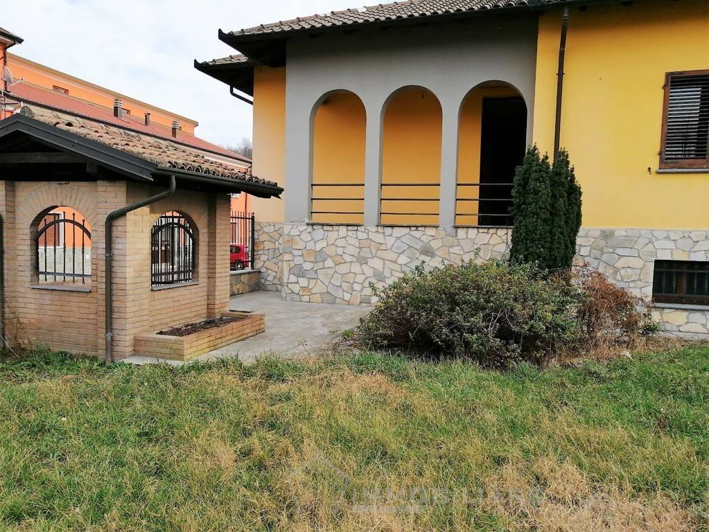 Villa Unifamiliare - Indipendente SANTA GIULETTA vendita    Immobiliare Clastidium di Diani Maria Elena Sadie e C. snc