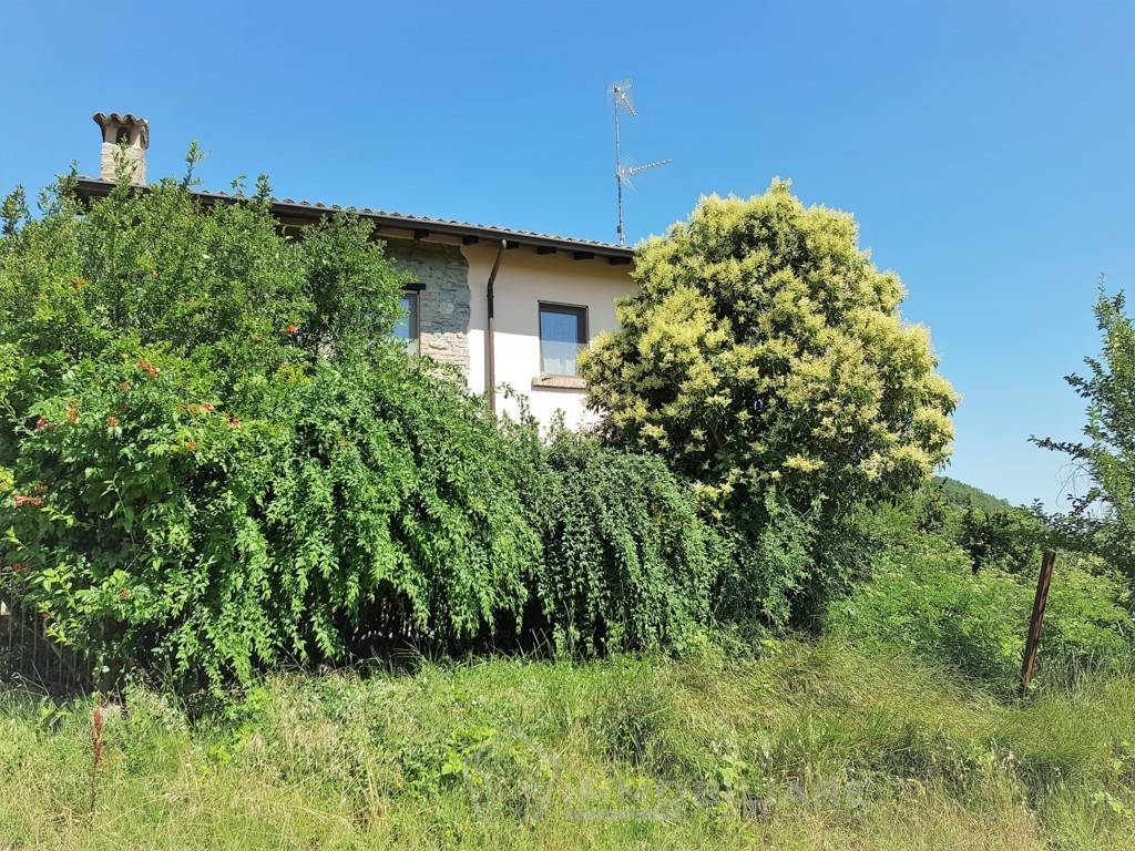Casa indipendente in vendita a Rocca Susella (PV)