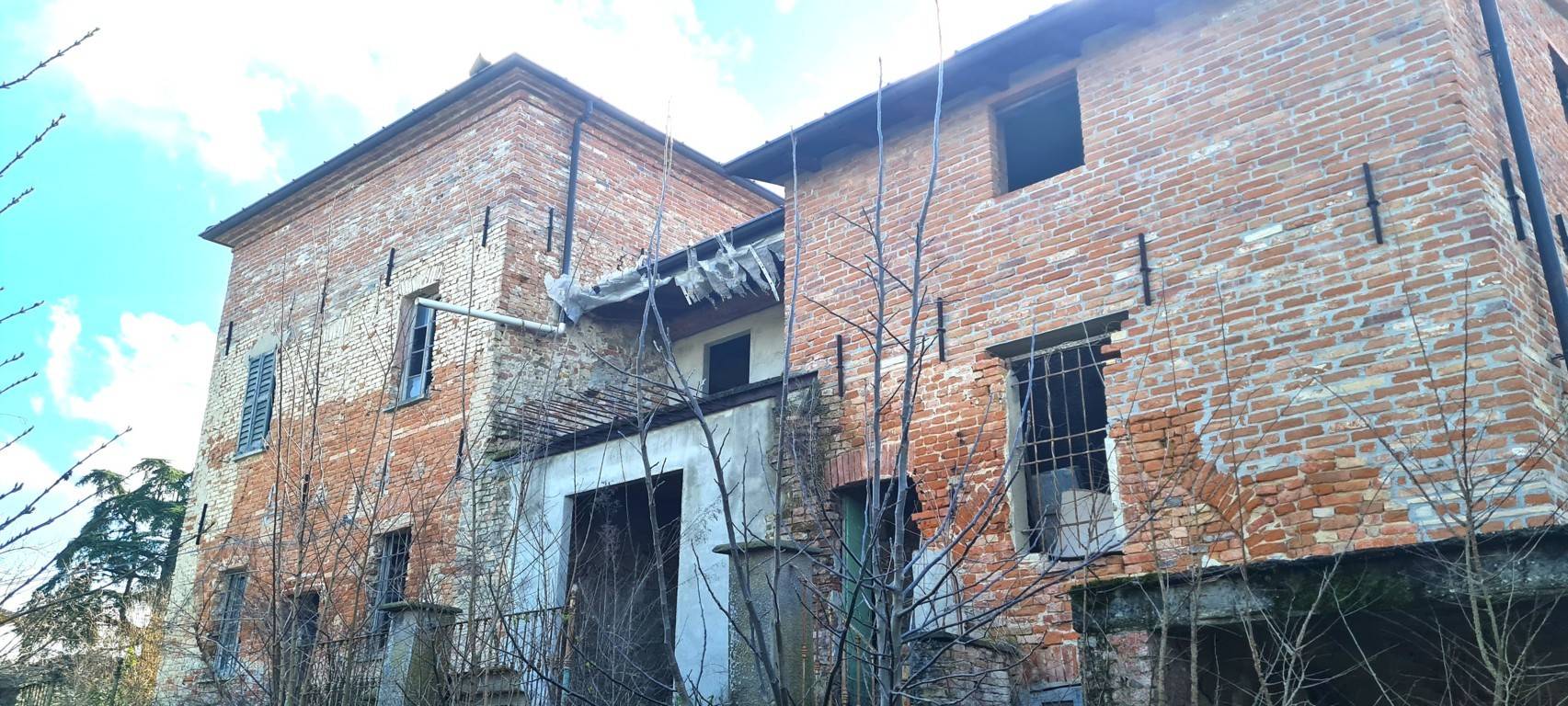 Casa indipendente in vendita a Montebello Della Battaglia (PV)