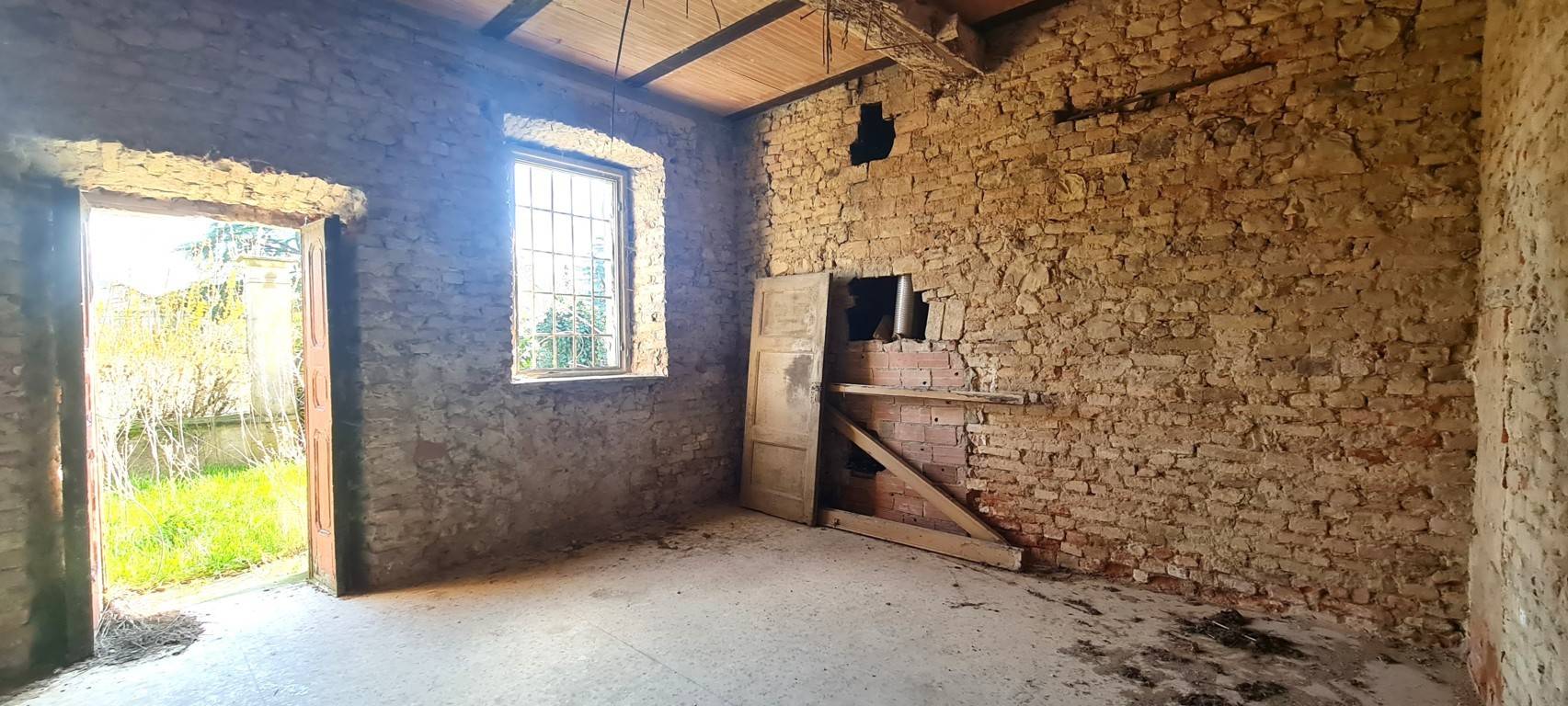 Casa indipendente in vendita a Montebello Della Battaglia (PV)