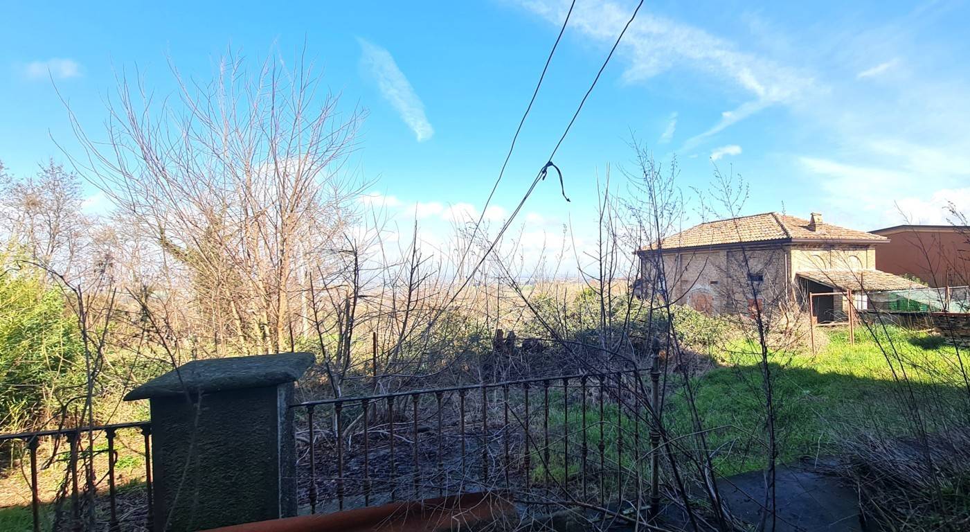 Casa indipendente in vendita a Montebello Della Battaglia (PV)