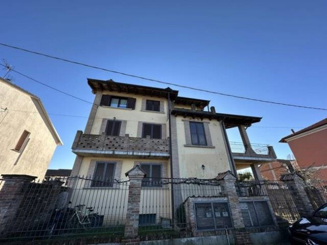 Appartamento in vendita a Castelletto Di Branduzzo (PV)