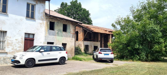 Casa indipendente in vendita a Robecco Pavese (PV)